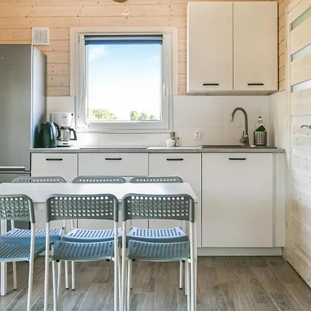 2 Bedroom Cozy In *