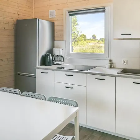 2 Bedroom Cozy In 里沃