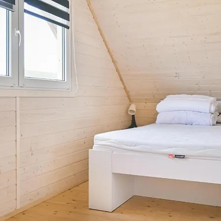 2 Bedroom Cozy In 度假居 里沃